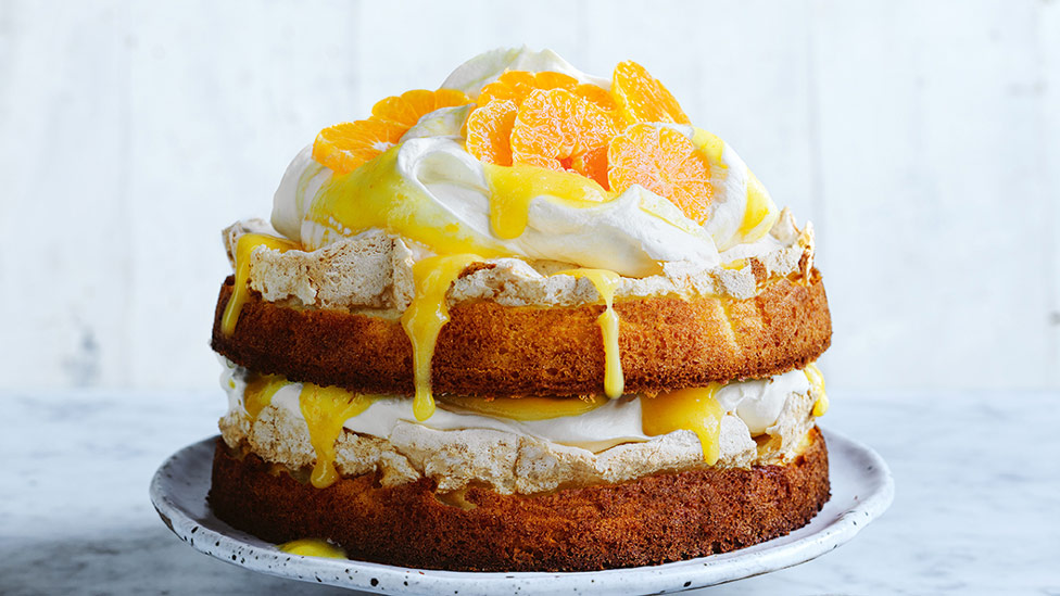 Mandarin and lemon meringue cake with two layers
