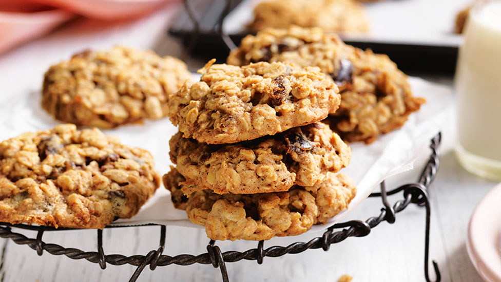Seven date and oat cookies