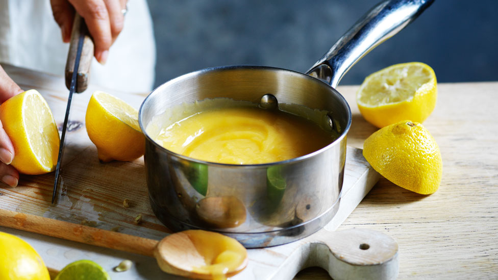 Easy lemon curd 