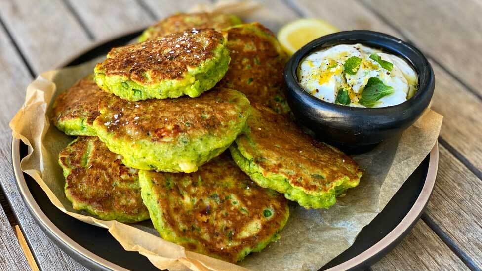 Pea and broccoli fritters with yoghurt