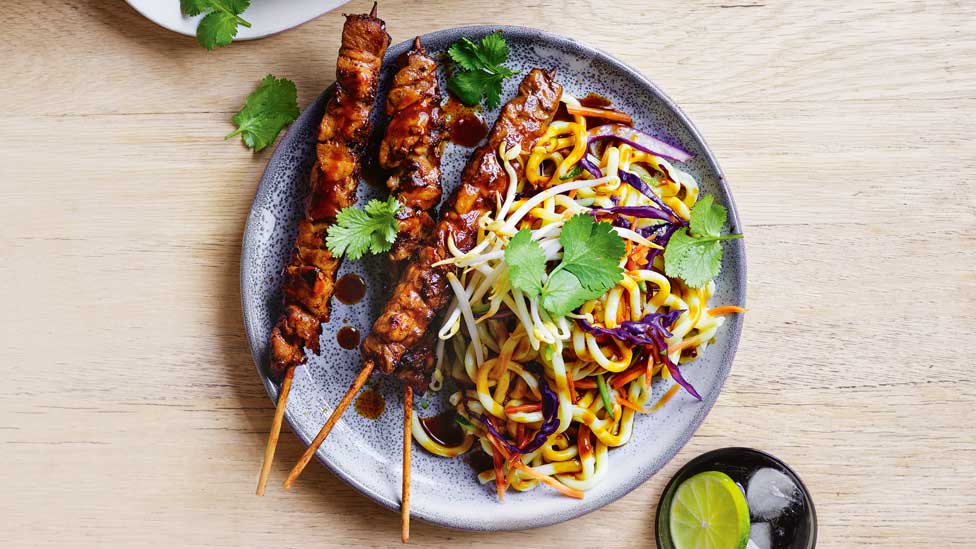 Sticky chicken kebabs with noodle stir-fry