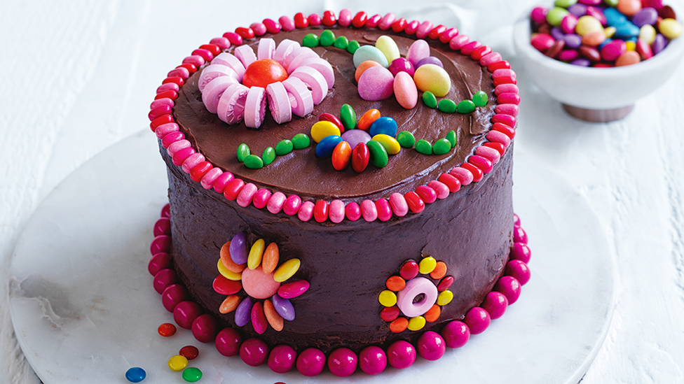 Flower blossom lolly cake