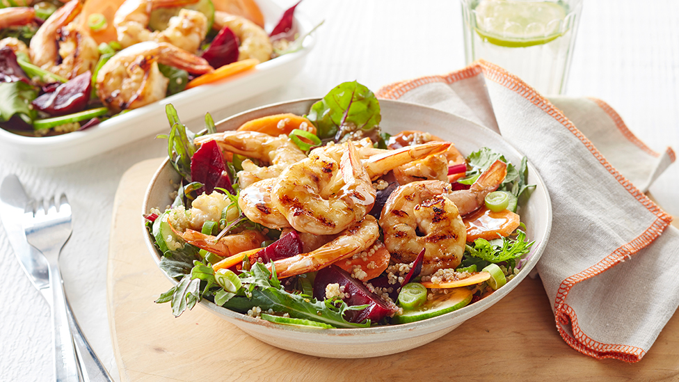 Barbecued prawns with superfood salad