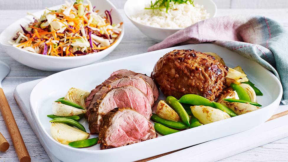 Barbecued satay lamb