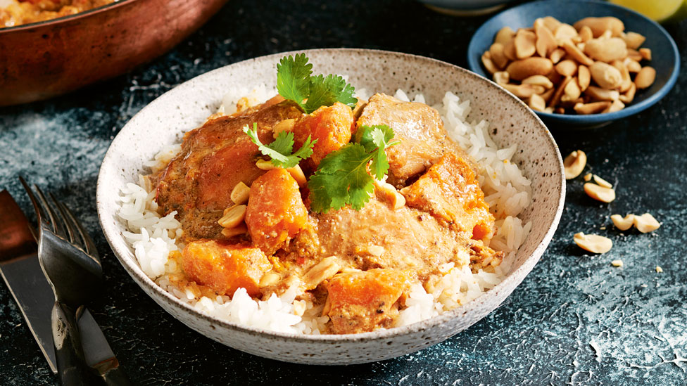 Chicken and pumpkin massaman curry