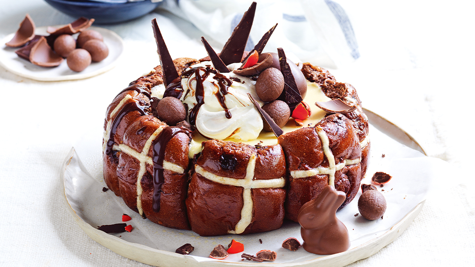 Choc-orange hot cross bun cheesecake