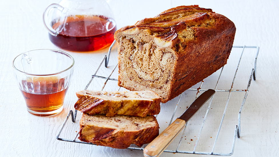 Cinnamon donut banana bread