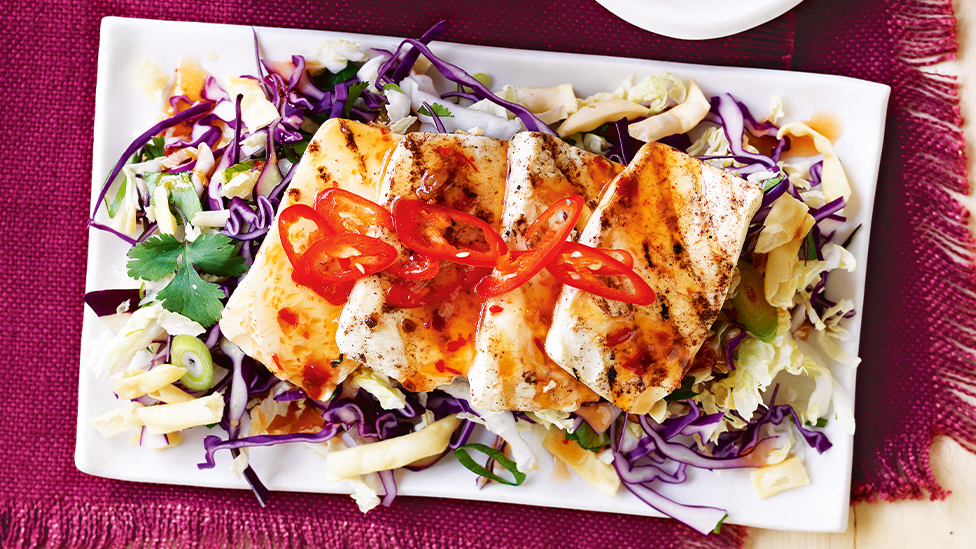 Asian-style salad served with grilled tofu