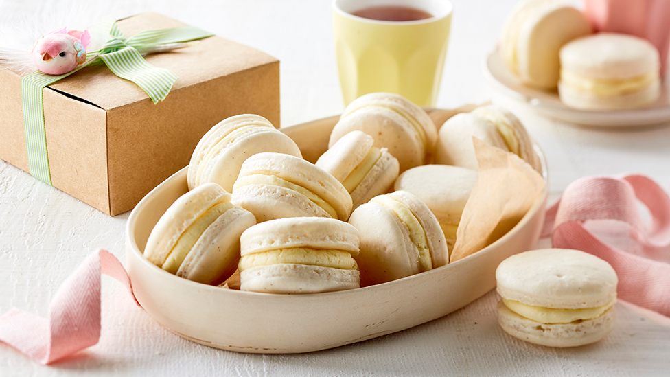 French vanilla macarons