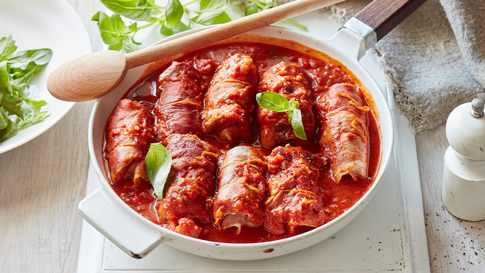 Italian-style beef rolls in tomato and basil sauce