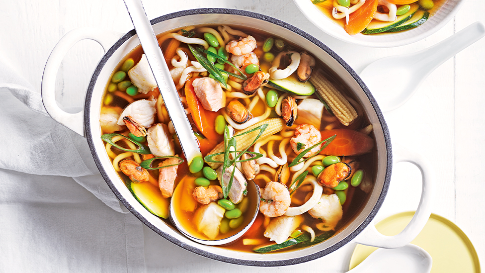 Japanese-style seafood hotpot