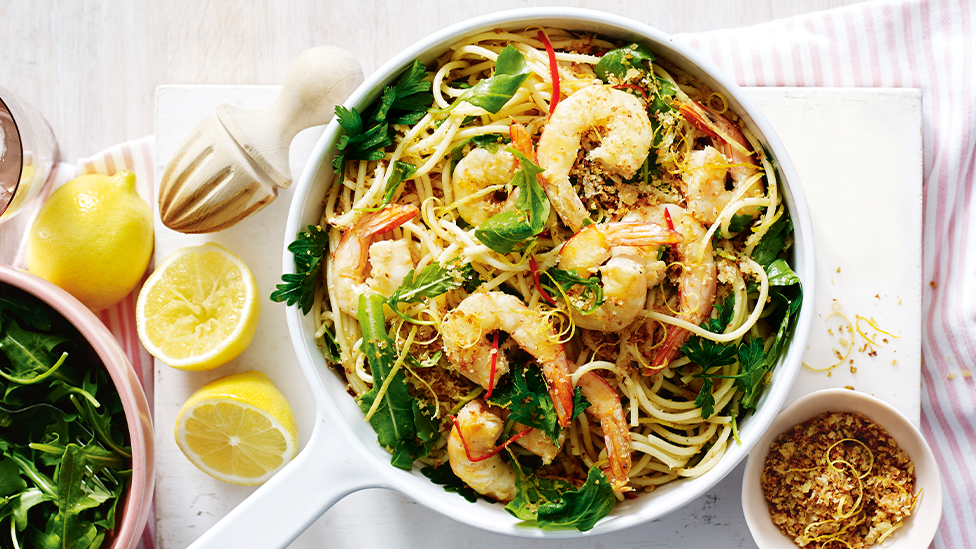 Lemon and prawn spaghetti with lemon crumbs