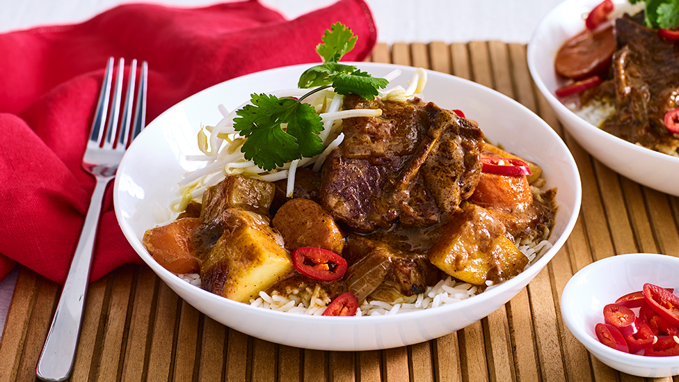 Massaman lamb chop and potato curry