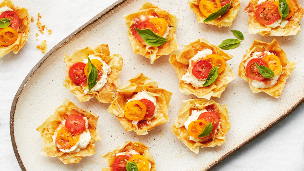 Mini caprese tarts