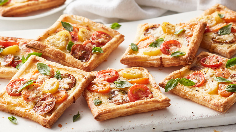 Mini tomato tarts
