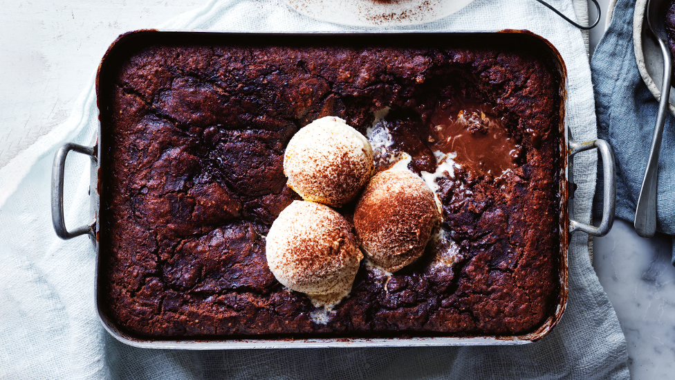 Nutella self-saucing pudding