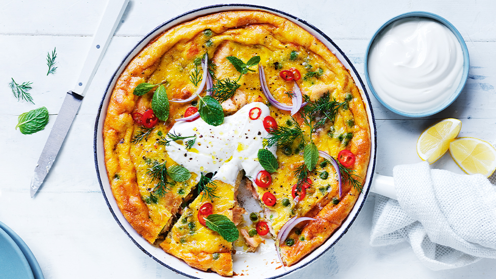 Salmon frittata with herbs
