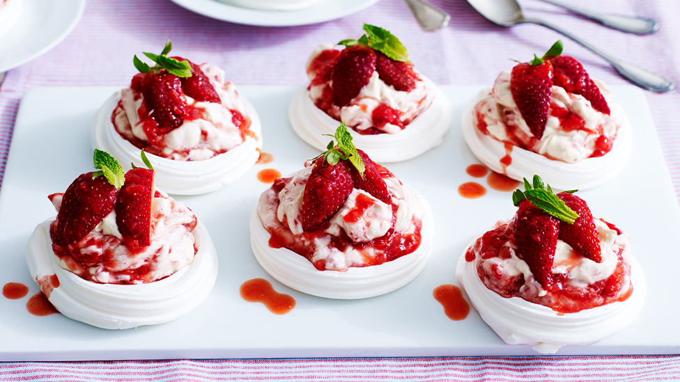 Strawberry swirl pavlovas