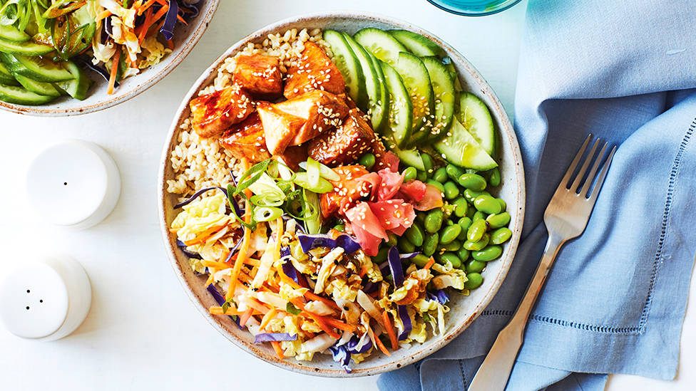 Teriyaki salmon poke bowl