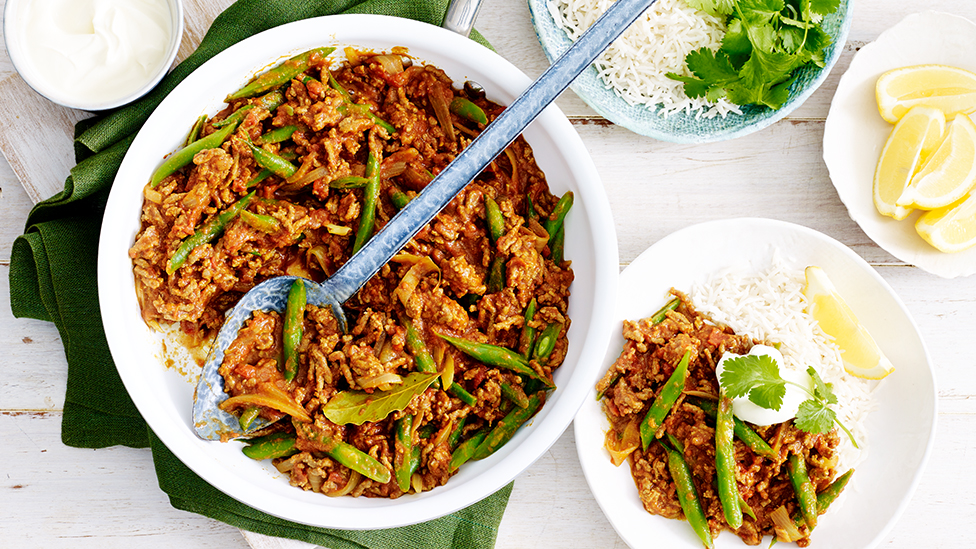 Tomato and green bean beef keema