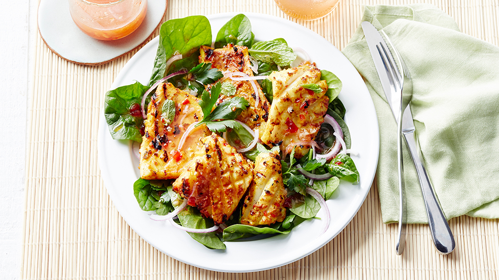 Turmeric and chilli squid salad