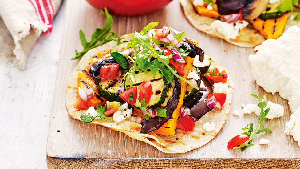 Vegetable tostadas with tomato and parsley salsa