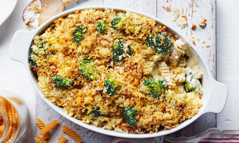 Quick & Easy Cheesy Broccoli Pasta Bake Recipe | Coles