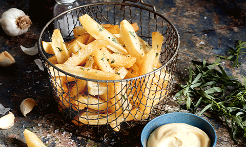 Chips with malt vinegar aïoli