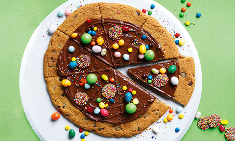 Chocolate cookie pizza