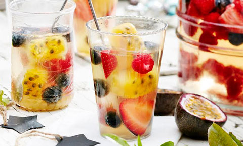 Curtis Stone's Berry iced tea