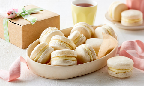 French vanilla macarons