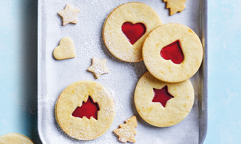 Jam sandwich biscuits