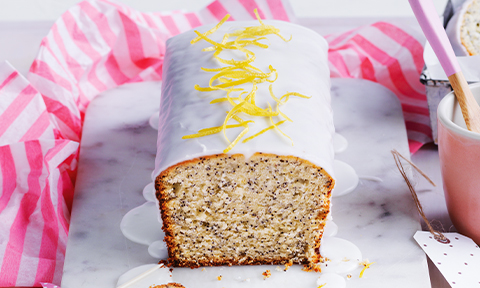 Lemon poppy seed loaf cake