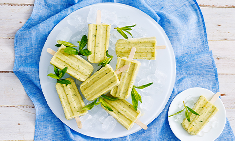 Mango, coconut and mint popsicles