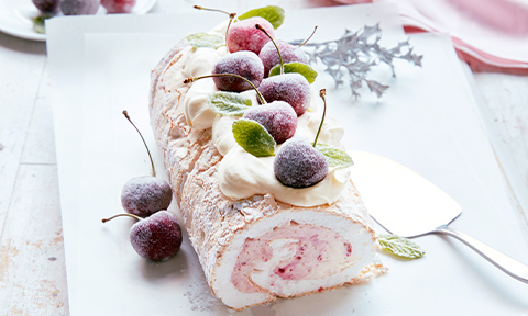 Pavlova roll with cherry cream