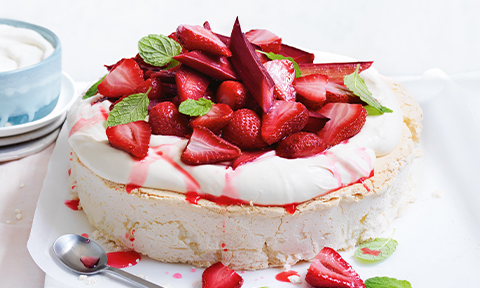 Pavlova with Yoghurt, Rhubarb and Strawberry