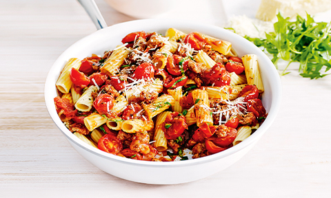 Pork sausage and tomato rigatoni