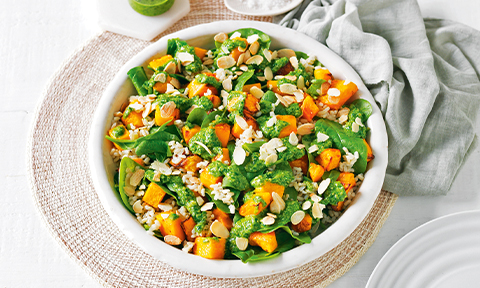 Pumpkin, brown rice and spinach salad