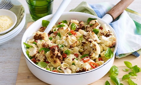 Quick cauliflower pasta with parmesan, chilli and garlic