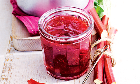 Rhubarb, strawberry and vanilla bean jam
