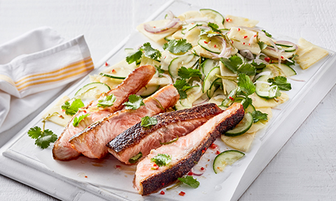Salmon with pineapple salad