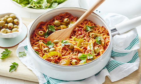 Speedy smoky one-pot beef pasta