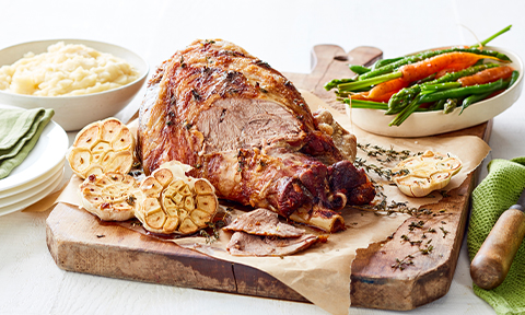 Thyme and garlic roast lamb