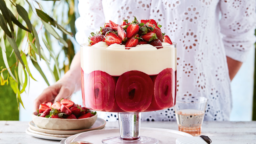 Andrea Scardamaglias strawberry trifle