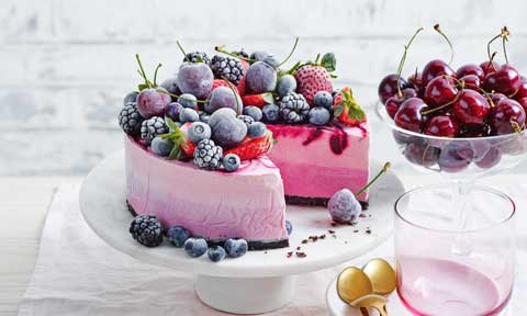 Cherry and raspberry frozen cheesecake