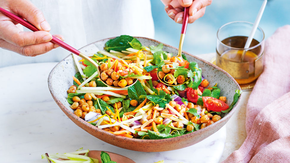 Kyuhee’s Moroccan-spiced chickpea summer salad