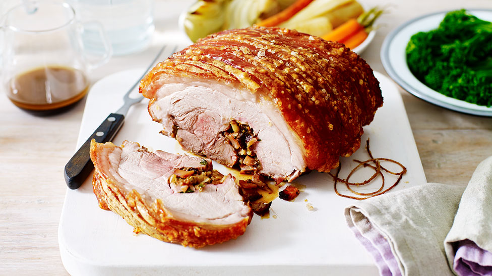 Thickly sliced roast pork leg, stuffed with prunes, pine nuts and parsley