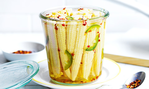 Chilli pickled baby corn