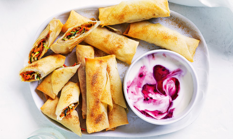 Apple spring rolls with strawberry yoghurt