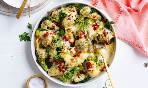 Cheesy broccoli bake with chopped bacon rashers